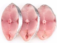 Cubo de filete de pescado